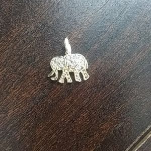 Lilly Pulitzer small elephant charm